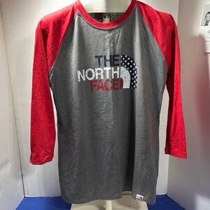 The North Face baseball style t NWOT medium